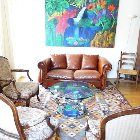 Apartment Beautiful Authentic Near Bastille Paris