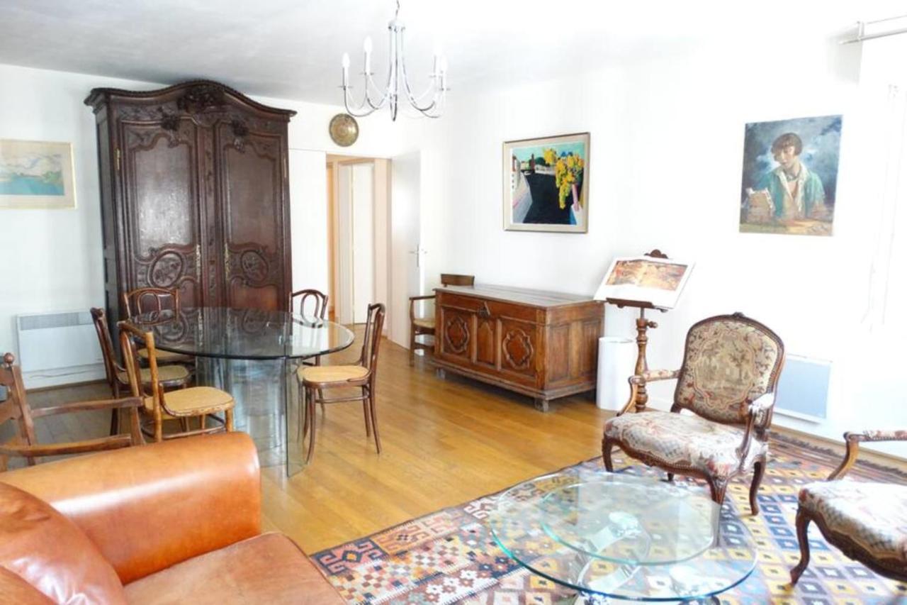 Beautiful Authentic Near Bastille Apartment